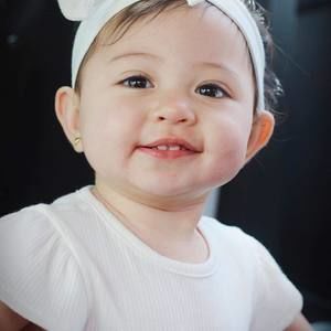 Meet your Posher, April